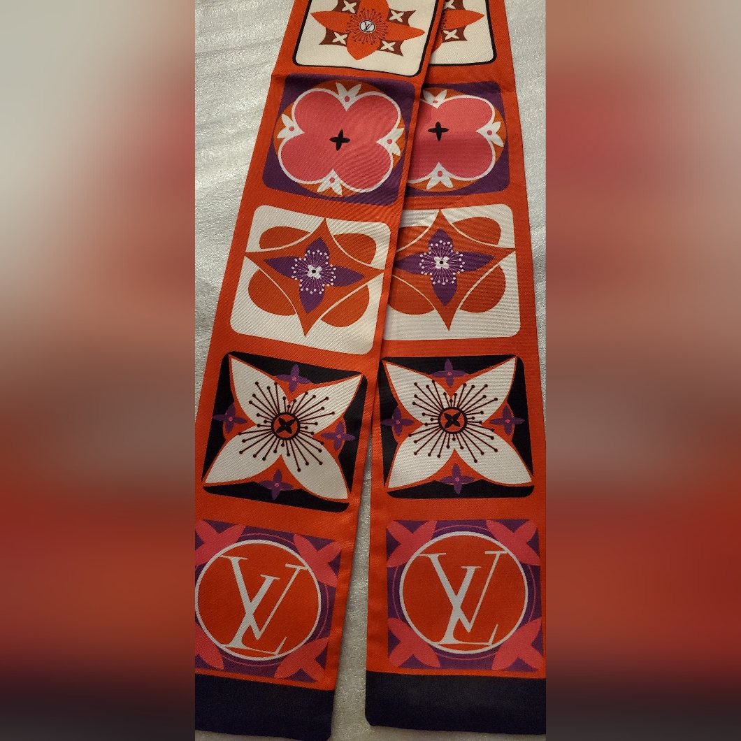 100 Silk Twilly Scarf Hairtie